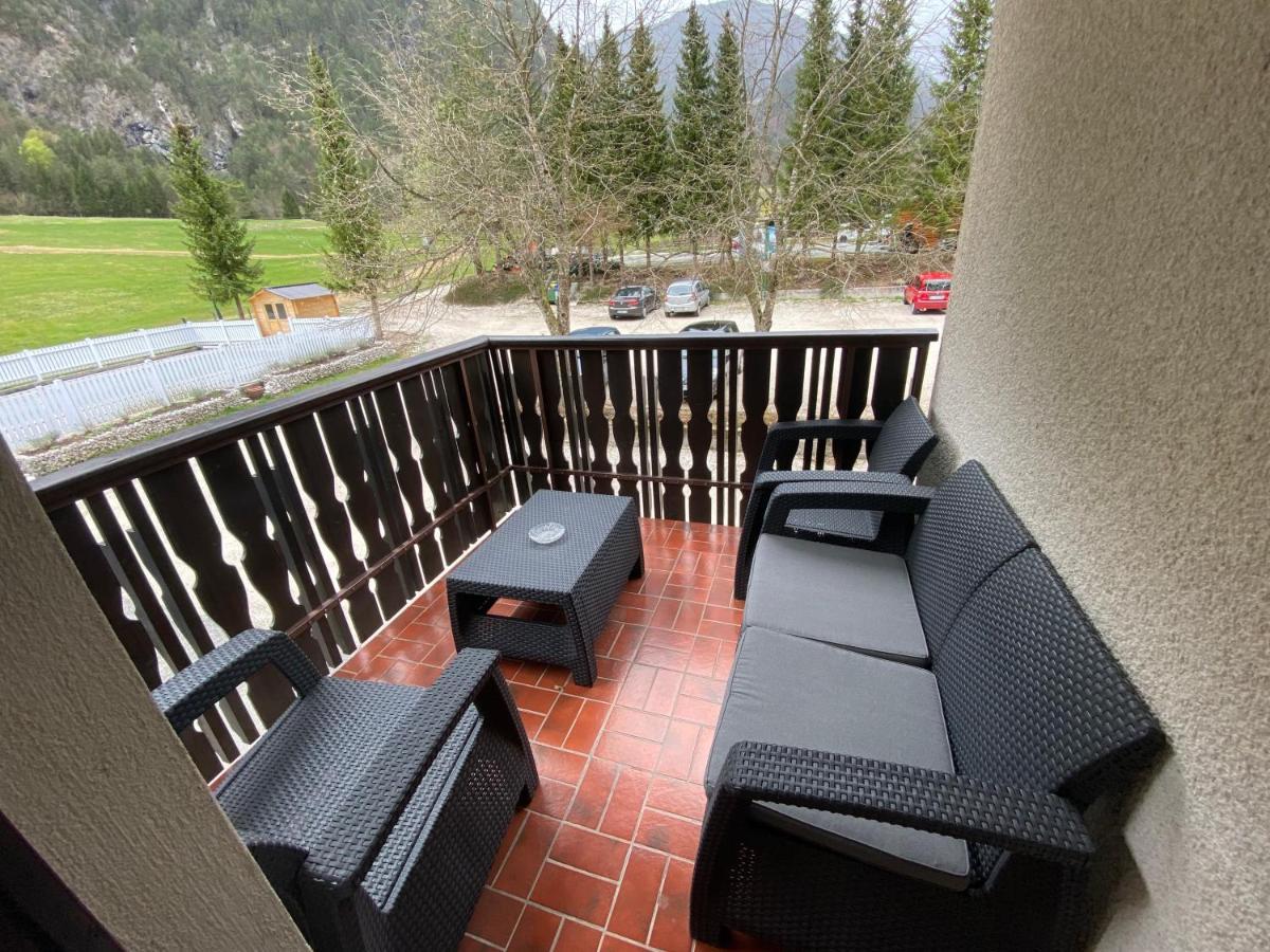 Encijan Apartments Лог под Мангартом Екстериор снимка